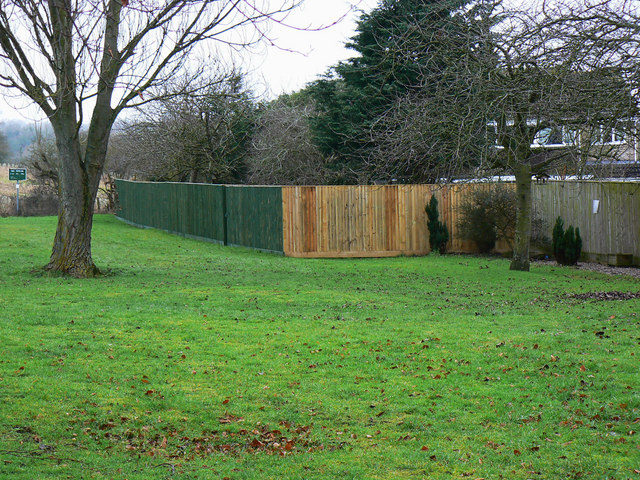 A significant garden fence, Barra Close, Highworth, Swindon