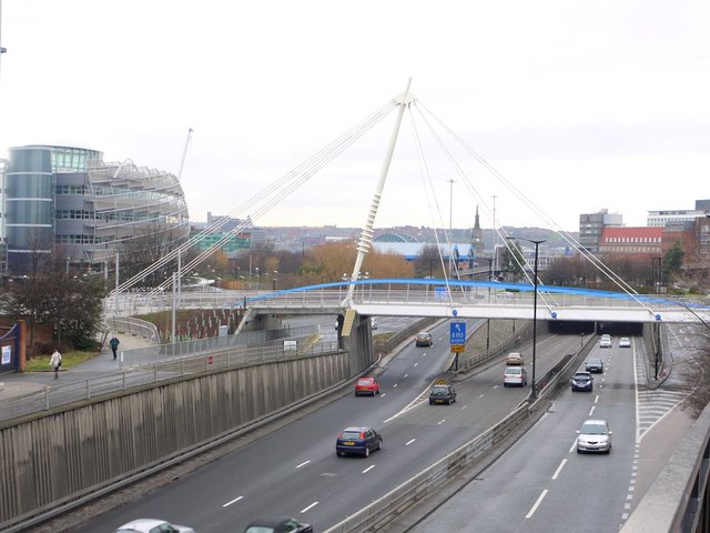 New bridge over Central Motorway