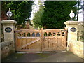 Bystone gates