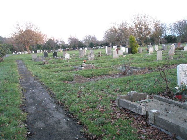 Portchester Cemetery on a January afternoon (3)