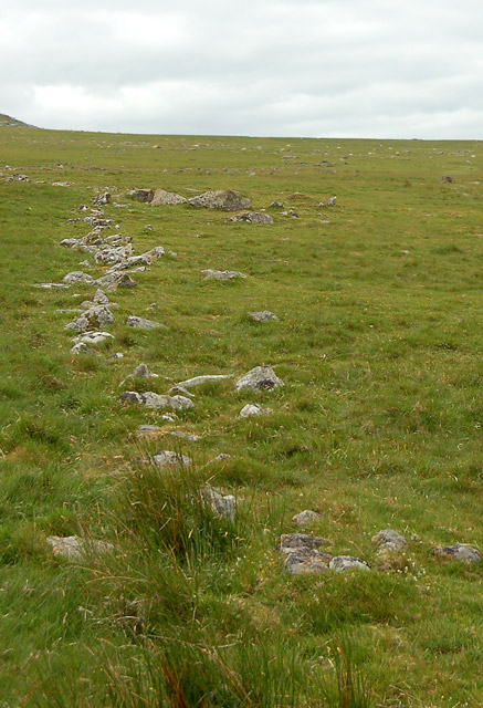 Remains of iron age boundary, Rough Tor