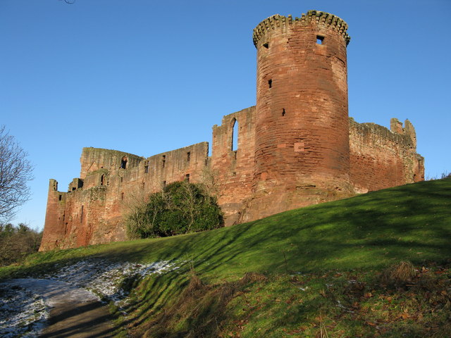 Bothwell Castle © G Laird cc-by-sa/2.0 :: Geograph Britain and Ireland