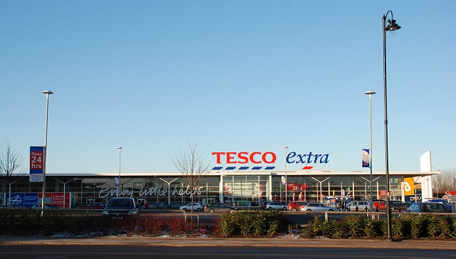 tesco-extra-rutherglen-patrick-mackie-geograph-britain-and-ireland