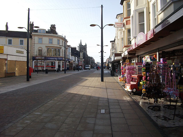 Regent Road Great Yarmouth © John Rostron Cc By Sa 2 0 Geograph Britain And Ireland