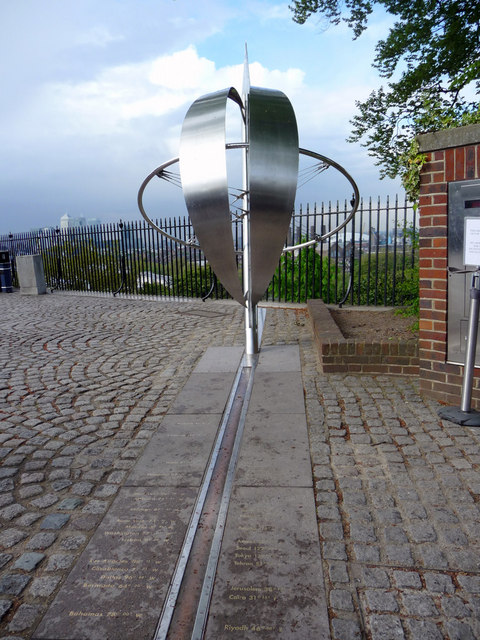 Meridian Line, Greenwich © Christine Matthews :: Geograph Britain and ...