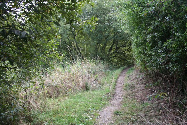 Permitted path around Appleton Reservoir © Dave Dunford cc-by-sa/2.0 ...