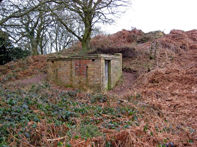 Pillbox on Kinver Edge © P L Chadwick cc-by-sa/2.0 :: Geograph Britain ...