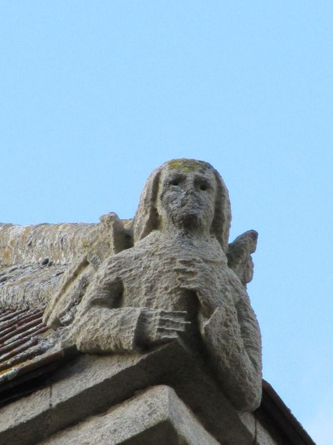 Angel looking down © Bill Nicholls :: Geograph Britain and Ireland