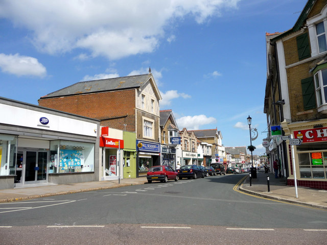 Victoria Avenue, Shanklin, Isle of Wight © Christine Matthews cc-by-sa ...