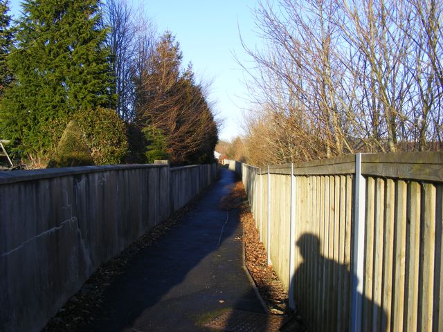 Footpath alongside the A40(T)