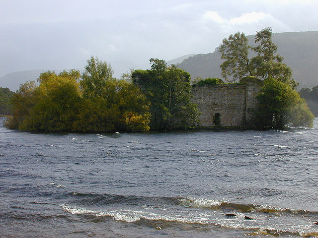 The castle on the island, Loch an Eilein