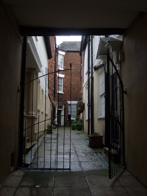 The shuts and passages of Shrewsbury: Dogpole Court