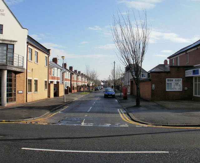 Pedair Erw Road, Birchgrove, Cardiff © Jaggery Geograph Britain and