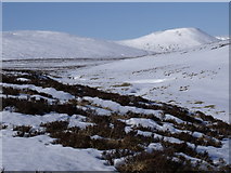 NN7274 : Upper reaches of Allt Geallaidh east of Badnambiast by ian shiell
