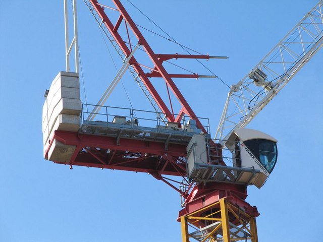 Different tower crane © Bill Nicholls cc-by-sa/2.0 :: Geograph Britain ...