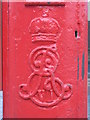 Edward VII postbox, Rothbury Gardens / Cragside Gardens - royal cipher