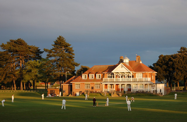 King's Park Cricket Pavilion and Cafe © Elaine M Findlay :: Geograph ...