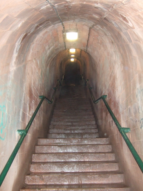 Inside Smugglers' Tunnel © David Smith cc-by-sa/2.0 :: Geograph Britain ...