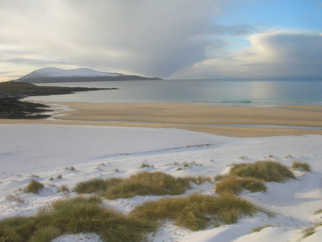 Traigh Iar Harris looking south to Ceapabhal and Toe Head