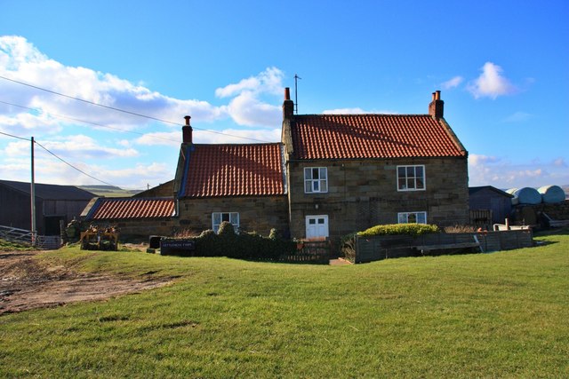 Kettleness Farm, Kettleness © Paul Buckingham cc-by-sa/2.0 :: Geograph ...