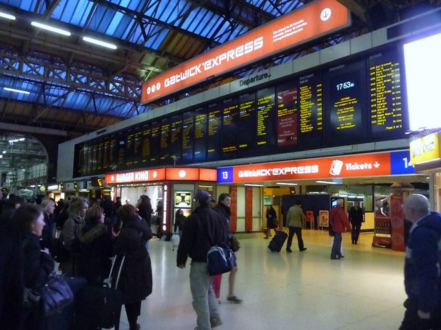 London : Westminster - Victoria Railway... © Lewis Clarke cc-by-sa/2.0 ...