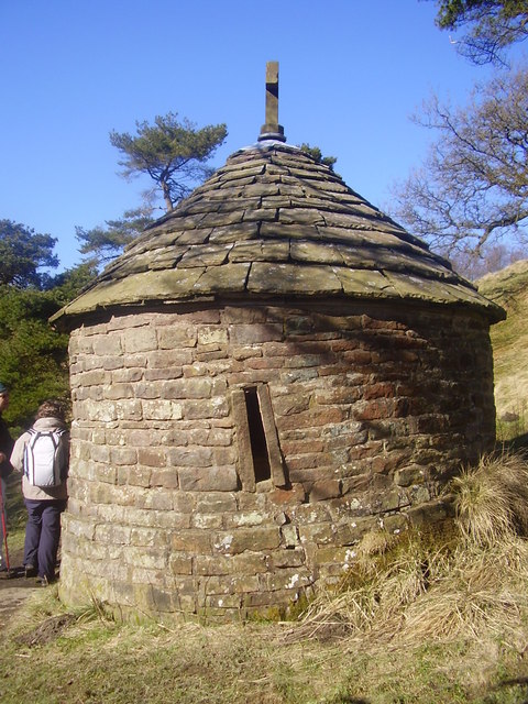 spanish-shrine-steven-ruffles-cc-by-sa-2-0-geograph-britain-and