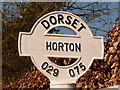 SU0207 : Horton: finger-post detail by Chris Downer