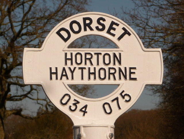 Horton: Haythorne finger-post detail