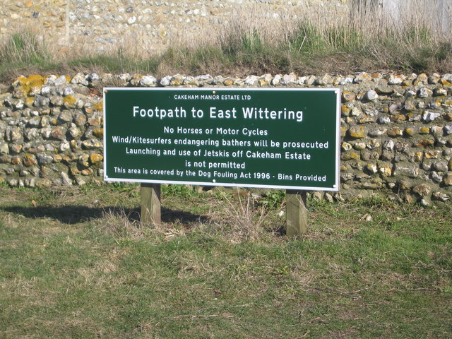 Cakeham Manor Estate - footpath sign