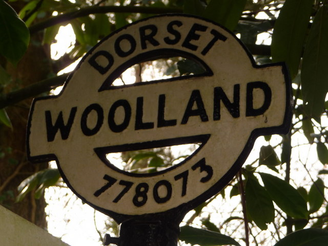Woolland: detail of finger-post