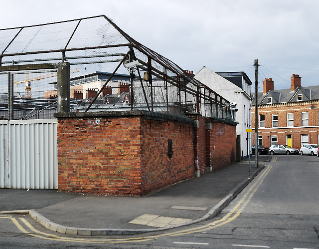 Air raid shelter, Belfast © Rossographer :: Geograph Britain and Ireland