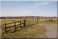 Footpath junction north of Lake Farm