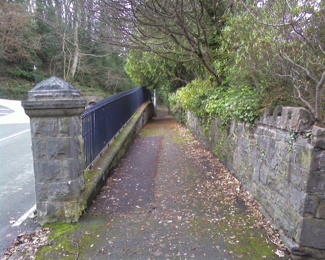 Pathway at the junction of Oak Drive & Llanrwst Road, Colwyn Bay