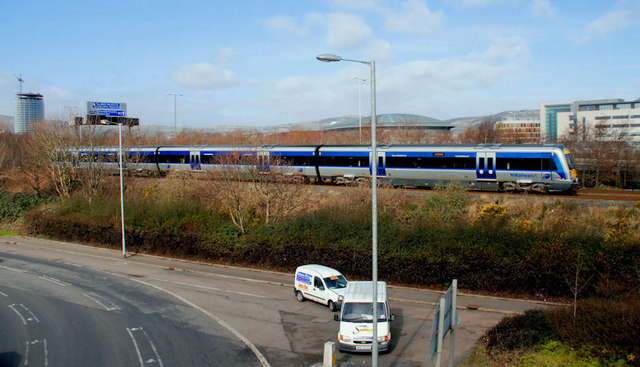 Train near Bridge End, Belfast (2)