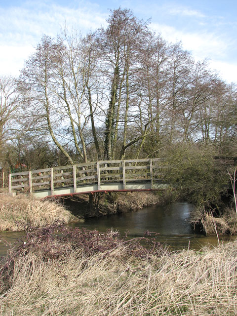 Bridge over the River Thet © Evelyn Simak cc-by-sa/2.0 :: Geograph ...