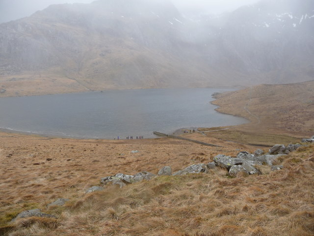 Llyn Idwal in the drizzle