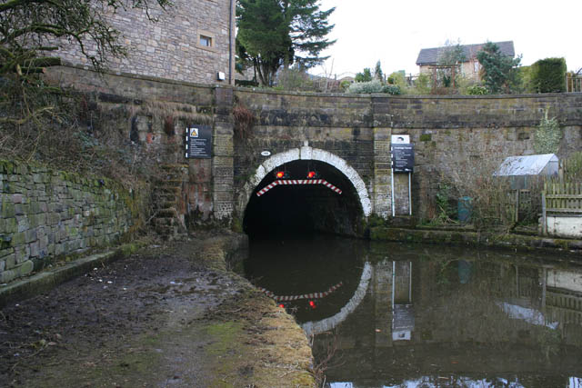 Eastern portal, Foulridge tunnel © Kate Jewell cc-by-sa/2.0 :: Geograph ...