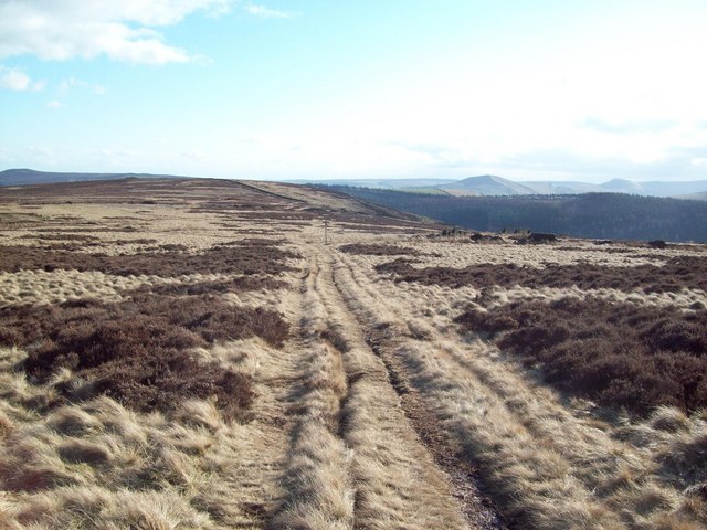 Signpost near Pike Low © Jonathan Clitheroe :: Geograph Britain and Ireland