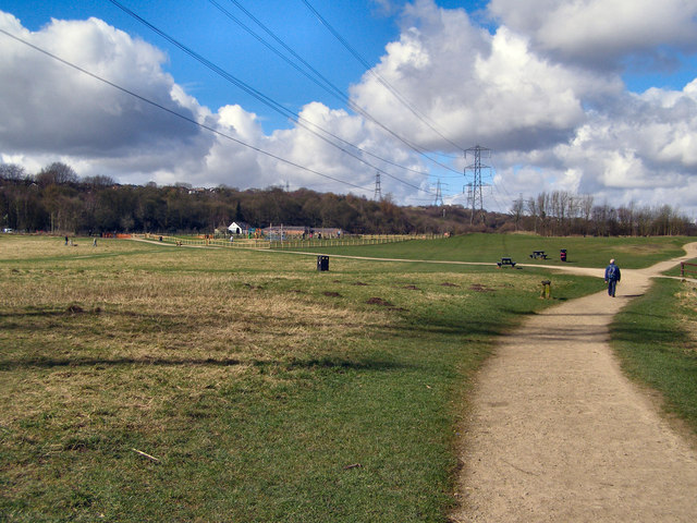 Clifton Country Park © David Dixon cc-by-sa/2.0 :: Geograph Britain and ...