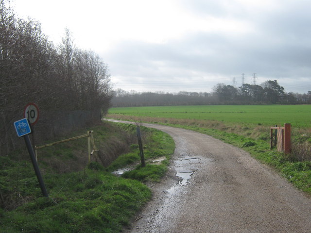 Bend on Cycle Route 16 near Little... © David Anstiss cc-by-sa/2.0 ...