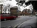 Approaching a mini-roundabout in Richmond Road