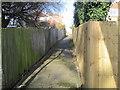 Path connecting Sedlescombe Road North and Ledsham Park