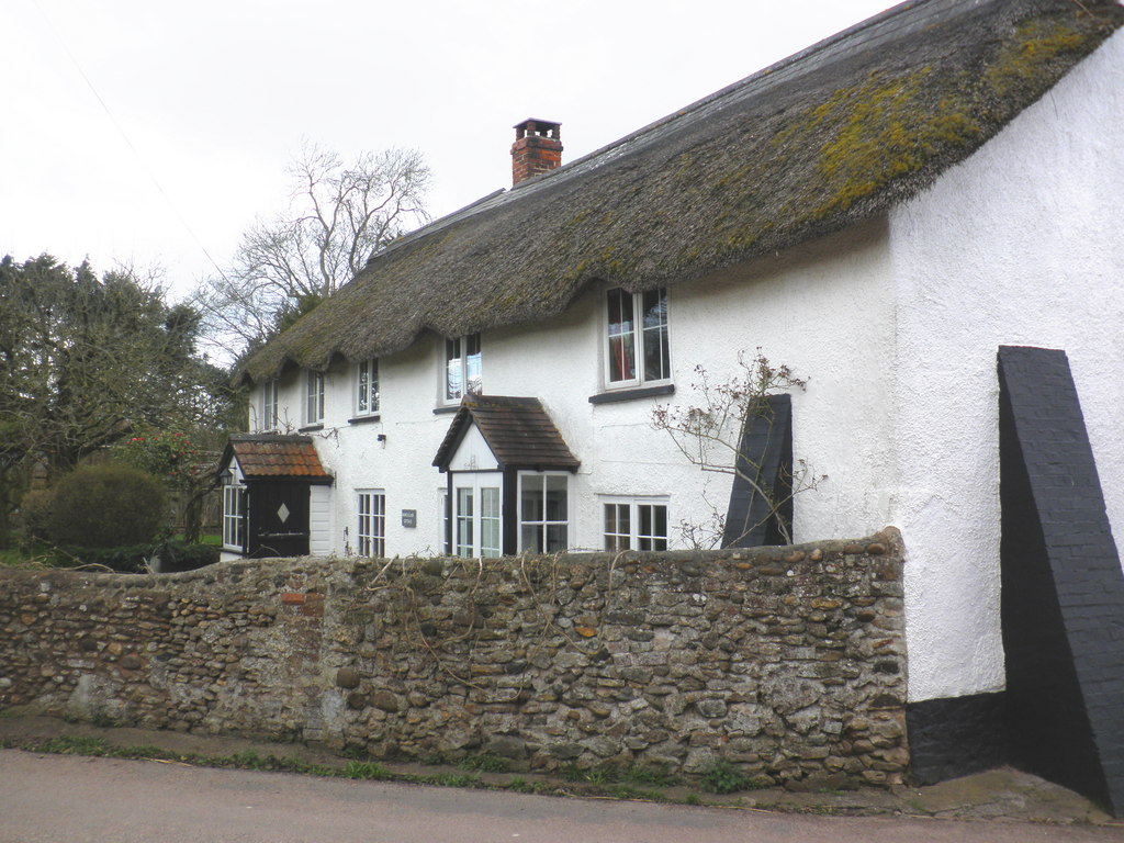 Moneyglass Cottage Colestocks © Roger Cornfoot Cc By Sa20