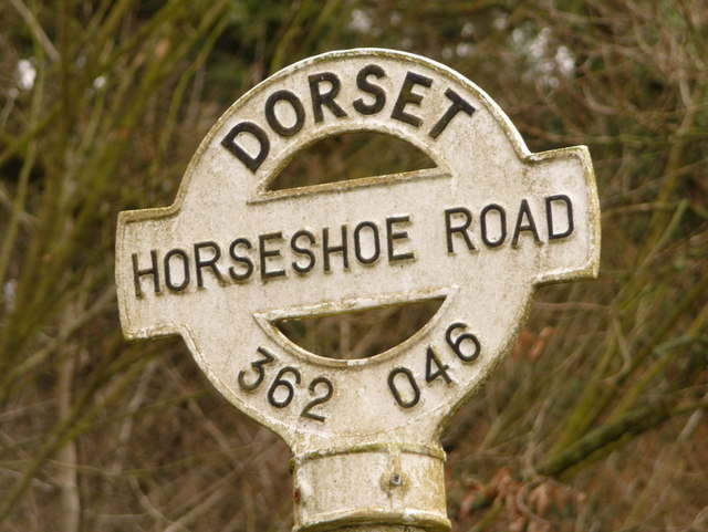 Thorncombe: Horseshoe Road signpost detail