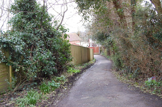 Path from Willingdon Ave to Battle road