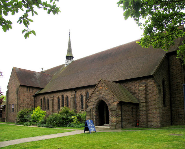 All saints, East Sheen Avenue, East... © John Salmon :: Geograph ...