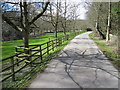 Footpath towards Avenue Farm