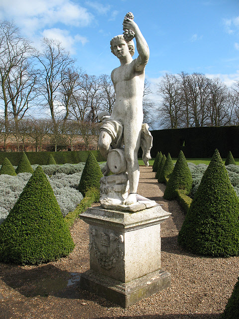 Ham House: statue of Bacchus © Stephen Craven cc-by-sa/2.0 :: Geograph ...