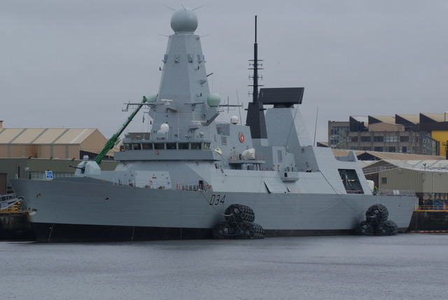 HMS Diamond (D34) © Thomas Nugent cc-by-sa/2.0 :: Geograph Britain and ...