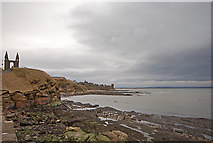 NO5116 : Shoreline north of St Andrews pier by John Allan